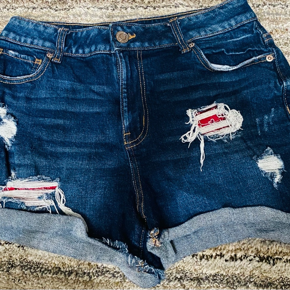 Maurices Dark Blue Distressed Jean Shorts with Red Accents (44)